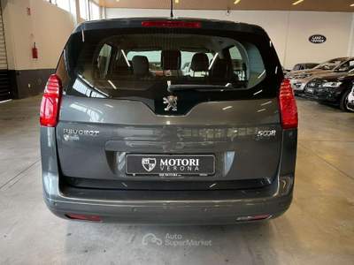 Peugeot 5008 5008  1.6 hdi 16v Business Grigio usata Verona