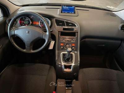 Peugeot 5008 5008  1.6 hdi 16v Business Grigio usata Verona