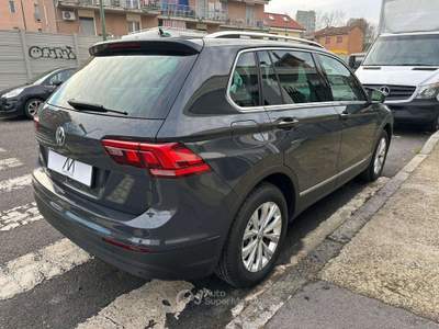 Volkswagen Tiguan 2.0 tdi Business 150cv dsg - AUT/NAVI/PDC Nero usata Sesto San Giovanni