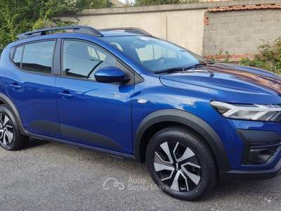 Dacia Sandero Stepway 1.0 TCe ECO-G Expression 6 marce Blu/Azzurro usata BORGOSESIA