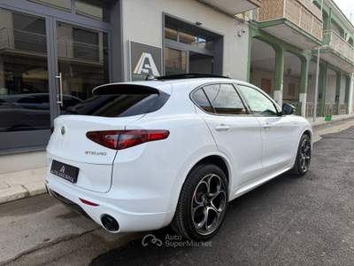 Alfa Romeo Stelvio AT8 Q4 Veloce + Pelle + Tetto apribile Bianco usata Sava