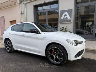 Alfa Romeo Stelvio AT8 Q4 Veloce + Pelle + Tetto apribile Bianco usata Sava