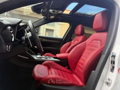 Alfa Romeo Stelvio AT8 Q4 Veloce + Pelle + Tetto apribile Bianco usata Sava