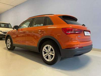 Audi Q3 Q3 2.0 TDI 15 Arancione usata Pove del Grappa