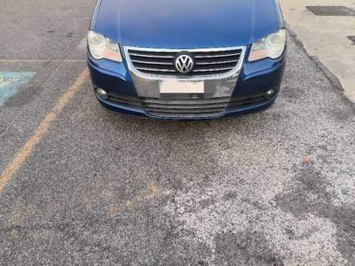 Volkswagen Touran . Blu/Azzurro usata Ardea