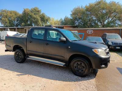Toyota Hilux Toyota Hilux autocarro. Nero usata Grosseto