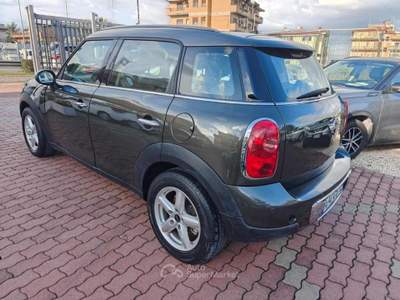 MINI One Mini One D Countryman Verde usata Roma
