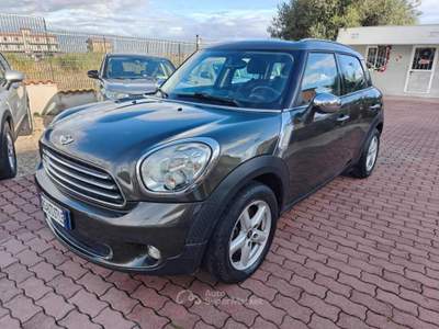 MINI One Mini One D Countryman Verde usata Roma