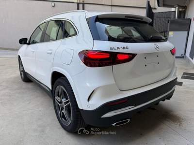 Mercedes-Benz GLA Automatic AMG Line Premium Bianco usata VAREDO
