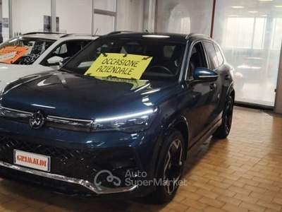 Volkswagen Tiguan 2.0 TDI 150 CV DSG R-Line usata Vigevano