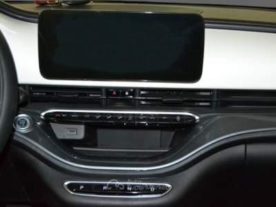 Fiat 500e Fiat  42kw icon (autonomia 320 km) Bianco usata CAGLIARI
