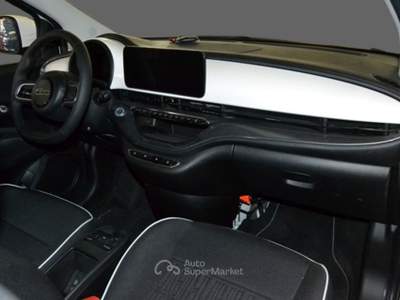 Fiat 500e Fiat  42kw icon (autonomia 320 km) Bianco usata CAGLIARI