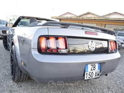 Ford Mustang FORD Mustang GT - CABRIO - 4.0 213CV GPL - AUTOM. - PELLE - CRUISE - BT - CAM Grigio usata Montalto di Castro