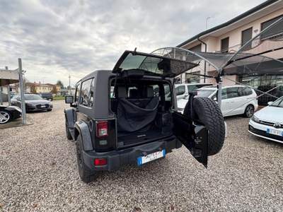 Jeep Wrangler  Unlimited 2.8 CRD Sahara Nero usata Ponte di Piave