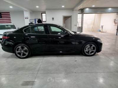 Alfa Romeo Giulia 2.2 Turbodiesel 150 CV Executive Nero usata San Vito dei Normanni