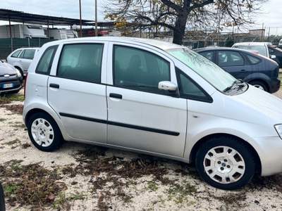 Fiat Idea 70 CV BlackStar X Neopatentati Argento usata Terlizzi