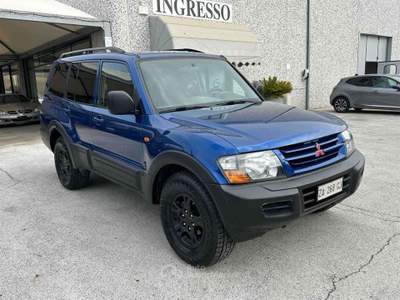 Mitsubishi Pajero 5p 3.2 tdi 16v di-d GLX-7 POSTI-MANUALE-GANCIO- Blu/Azzurro usata Osimo