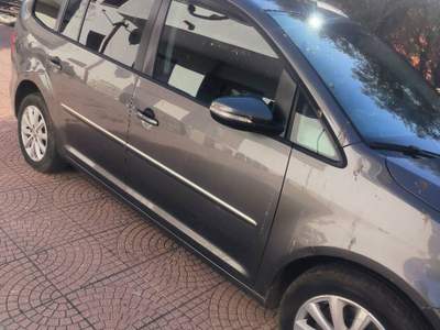 Volkswagen Touran .. Grigio usata Ardea