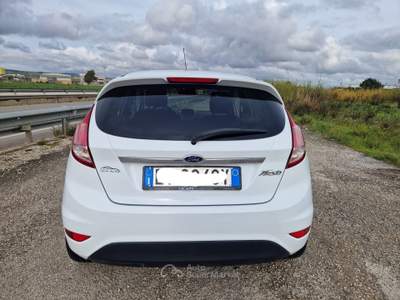 Ford Fiesta 5p. Bz.- GPL Titanium Bianco usata Gravina in Puglia