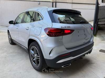 Mercedes-Benz GLA 180 Automatic AMG Line Premium Argento usata Varedo