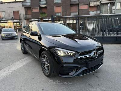 Mercedes-Benz GLA 180 Automatic AMG Line Premium Nero usata Varedo