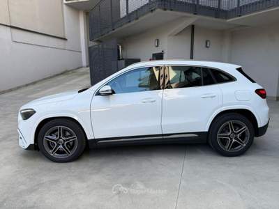 Mercedes-Benz GLA 180 Automatic AMG Line Premium Bianco usata Varedo