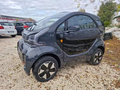 XEV Yoyo  Nero usata Roma