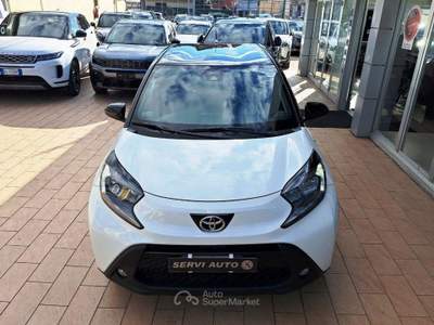 Toyota Aygo Aygo X 1.0 VVT-i 72 CV 5 porte Trend S-CVT Bianco usata Casoria