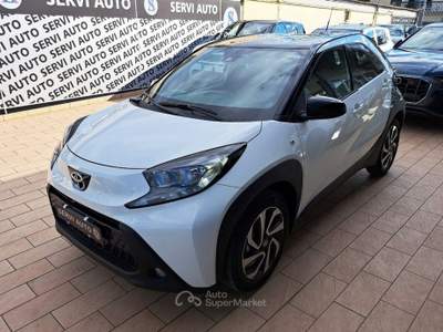 Toyota Aygo Aygo X 1.0 VVT-i 72 CV 5 porte Trend S-CVT Bianco usata Casoria
