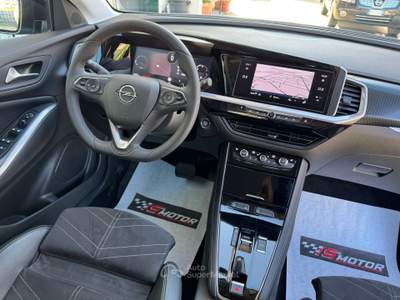 Opel Grandland 131CV S&S AT8 ULTIMATE Grigio usata Cerignola
