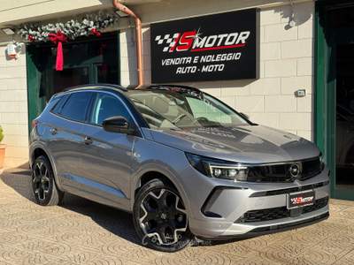 Opel Grandland 131CV S&S AT8 ULTIMATE Grigio usata Cerignola