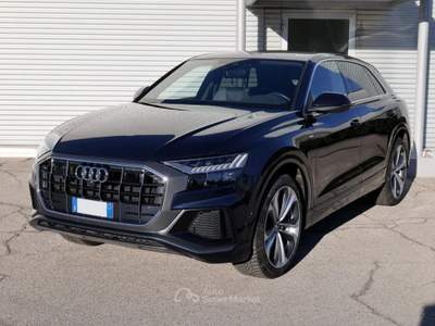 Audi Q8 3.0 (50) tdi Quattro 286cv Tiptronic Sport Blu/Azzurro usata Civita Castellana