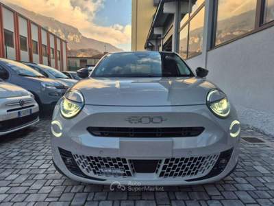Fiat 600 600 1.2 hybrid La Prima 145cv CAMBIO AUTOM Beige usata LECCO