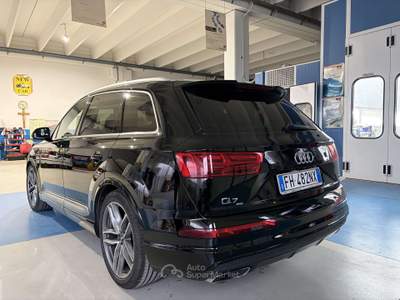 Audi Q7 3.0 tdi S-line Business Plus quattro tiptronic Nero usata Lumezzane