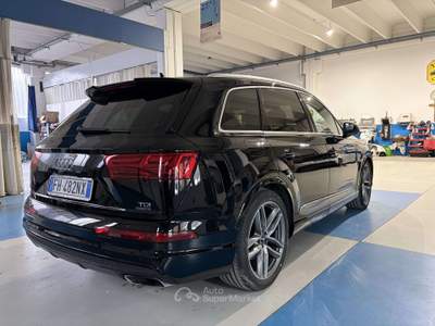 Audi Q7 3.0 tdi S-line Business Plus quattro tiptronic Nero usata Lumezzane