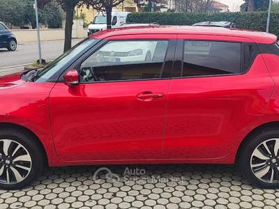 Suzuki Swift 4WD AllGrip Top Rosso usata Pieve a Nievole
