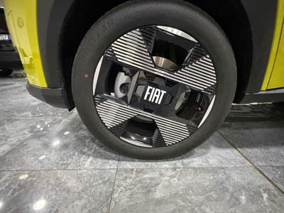 Fiat Grande Panda auto km 0 Giallo usata Curti