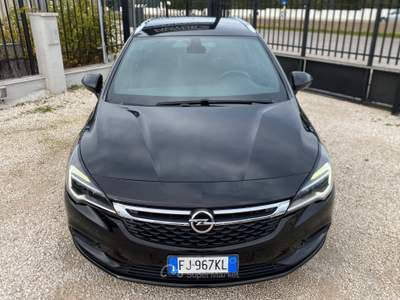 Opel Astra Start&Stop Sports Tourer Business UNICO PROPIETARIO Nero usata Corato