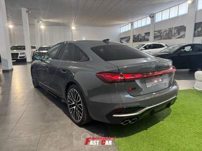 Audi A5 Sedan TDI 150 kW quattro S tronic mHEV+ S Line edition Grigio usata Occhiobello