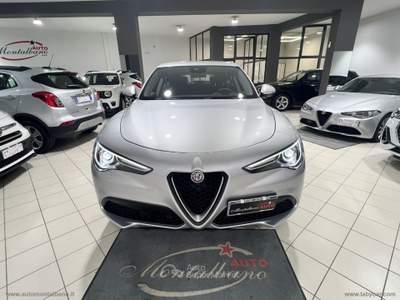 Alfa Romeo Stelvio Stelvio 2.2 T.diesel 190 CV AT8 Q4 Exec. Argento usata Favara