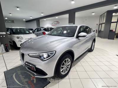 Alfa Romeo Stelvio Stelvio 2.2 T.diesel 190 CV AT8 Q4 Exec. Argento usata Favara