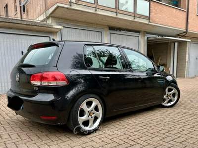 Volkswagen Golf confortline Nero usata Cumiana