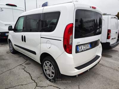 Fiat Doblò Doblò 1.6 MJT 120CV S&S PC Combi N1 Lounge Bianco usata MONTE URANO