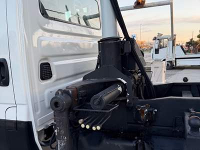 Iveco Daily 70C17 GRU + CESTELLO RIBALTABILE Bianco usata Teverola