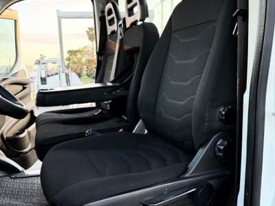Iveco Daily 70C17 GRU + CESTELLO RIBALTABILE Bianco usata Teverola