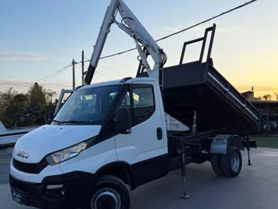 Iveco Daily 70C17 GRU + CESTELLO RIBALTABILE Bianco usata Teverola