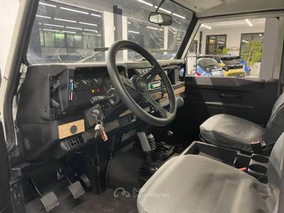 Land Rover Defender 2.5 td5 E SW usata Mozzo