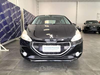Peugeot 208 1° serie 1.2 VTi 82 CV 5 porte Access Nero usata Messina
