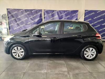 Peugeot 208 1° serie 1.2 VTi 82 CV 5 porte Access Nero usata Messina