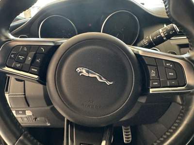 Jaguar E-Pace Jaguar E-pace R-dynamic Grigio usata CORIGLIANO-ROSSANO